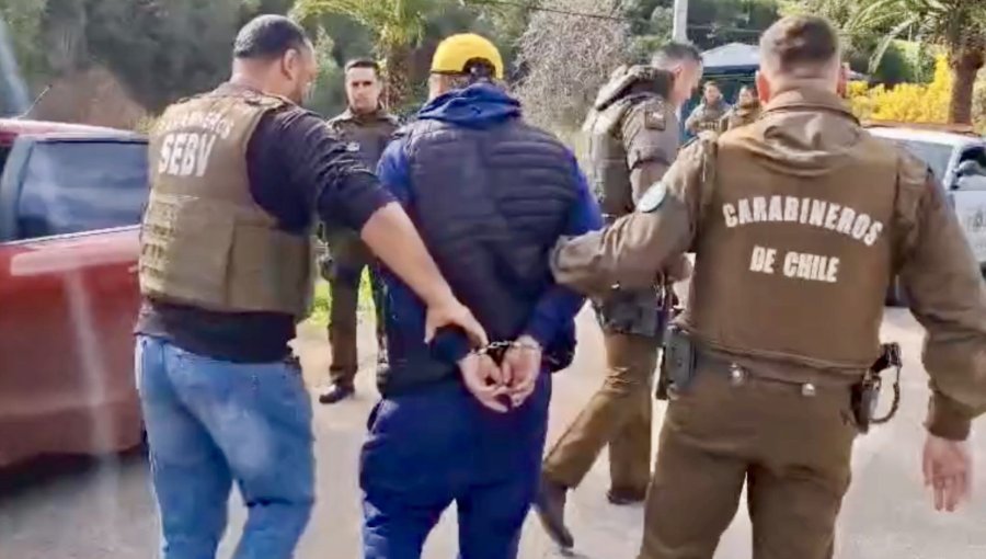 Carabineros detiene a sujeto por receptación y recupera automóvil robado durante operativo en la ruta 68 de Valparaíso