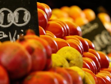 Ferias libres advierten posible alza en precios de frutas y verduras tras daños provocados por los sistemas frontales
