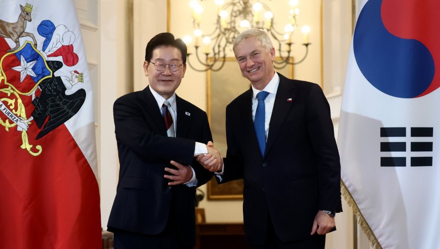 Kast recibe a presidente de Corea del Sur y firman cinco memorándums de entendimiento