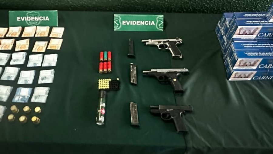 Incautan armas, municiones, cigarrillos de contrabando y más de $10 millones en efectivo en El Bosque: un hombre fue detenido