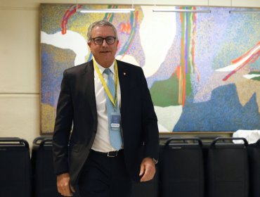 Fontaine reitera que no está en los planes privatizar Codelco y afirma que el objetivo es que la estatal "recupere su liderazgo"