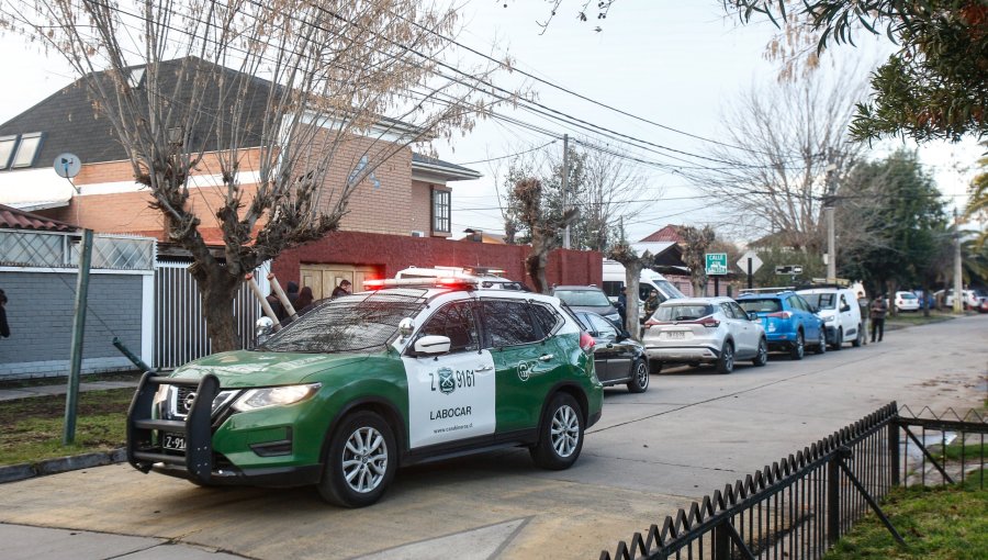 Fiscalía confirma que joven asesinado en Huechuraba intentó defender a su familia con un bate durante el asalto