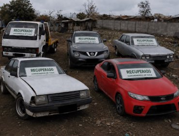 Detienen a hombre que cumple arresto domiciliario nocturno y recuperan cinco vehículos robados en San Bernardo