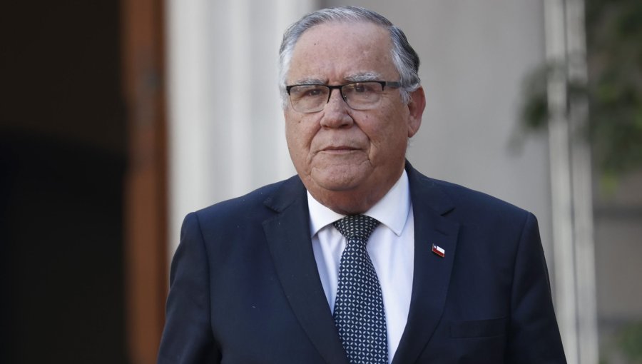Ministro de Agricultura alerta por efectos de El Niño: advierte escenario "catastrófico" y dice estar "angustiado"