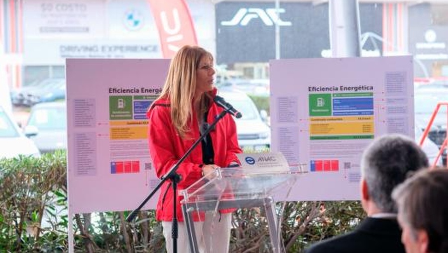 Ministerio de Energía presenta nueva etiqueta de eficiencia energética para vehículos