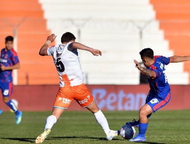 Agustín Nadruz deja Cobresal y es transferido a Sarmiento de Junín
