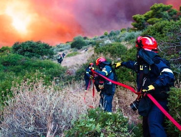 Accidente aéreo durante combate de incendios deja dos fallecidos en Grecia