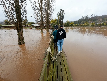 Se mantiene en dos los fallecidos por sistema frontal: damnificados suben a 1.142 personas