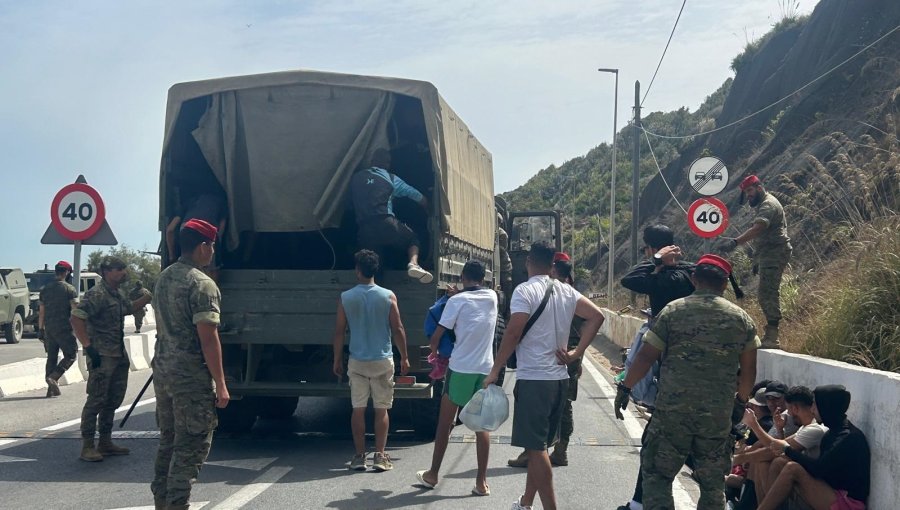 Fuerzas Armadas de España despliegan operativo en Ceuta para controlar llegada masiva de migrantes