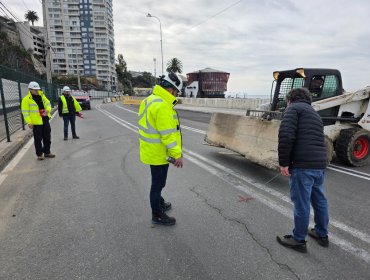 Avenida Altamirano será reabierta con tránsito parcial y estrictas restricciones tras socavón causado por las lluvias en Valparaíso