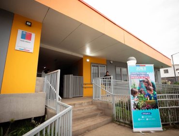 Alcaldesa Ripamonti emplaza al Ministerio de Educación a acelerar apertura de jardín infantil en Santa Julia