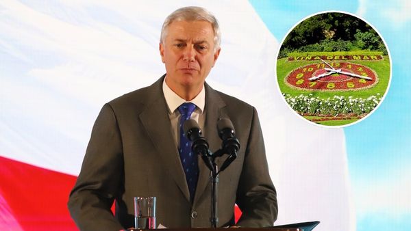 El desliz geográfico del Presidente Kast con el Reloj de Flores de Viña del Mar: "¿Quién no venia a Valparaíso a sacarse la foto clásica?"
