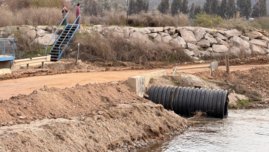Gobierno Regional compromete apoyo para concretar construcción del puente Colón tras nueva emergencia en Limache