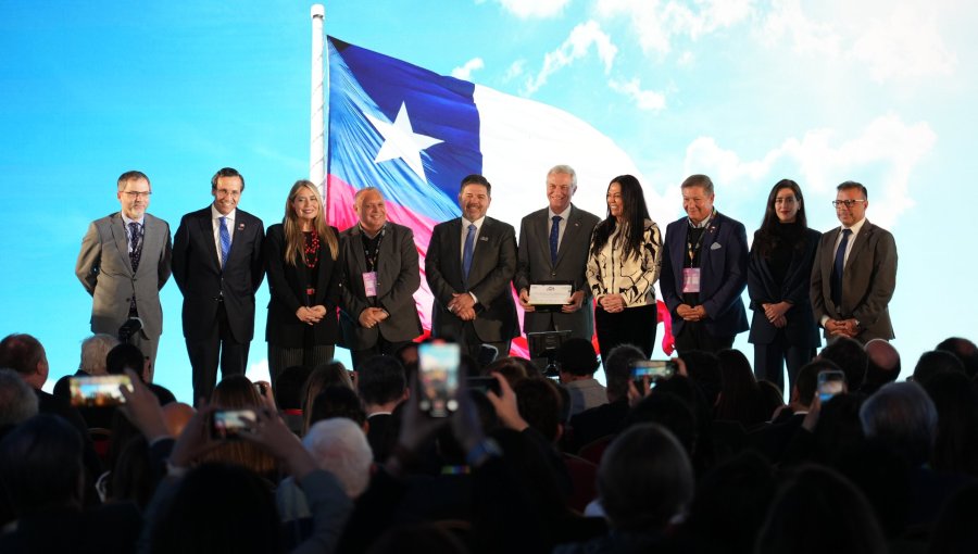 Gobernador Mundaca destaca compromiso del Gore de Valparaíso con la empleabilidad: "Generamos en promedio 5 mil empleos al año"