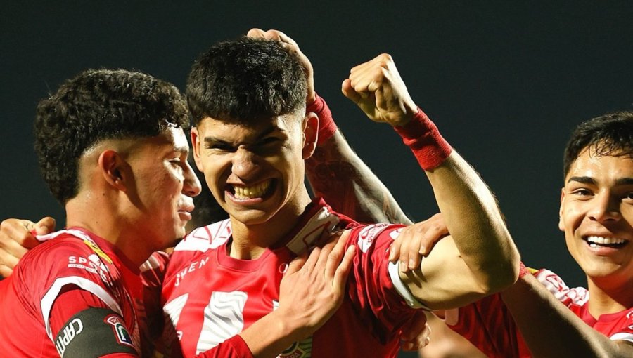 U. La Calera golea a S. Wanderers en La Pintana y clasifica a octavos de final de la Copa Chile