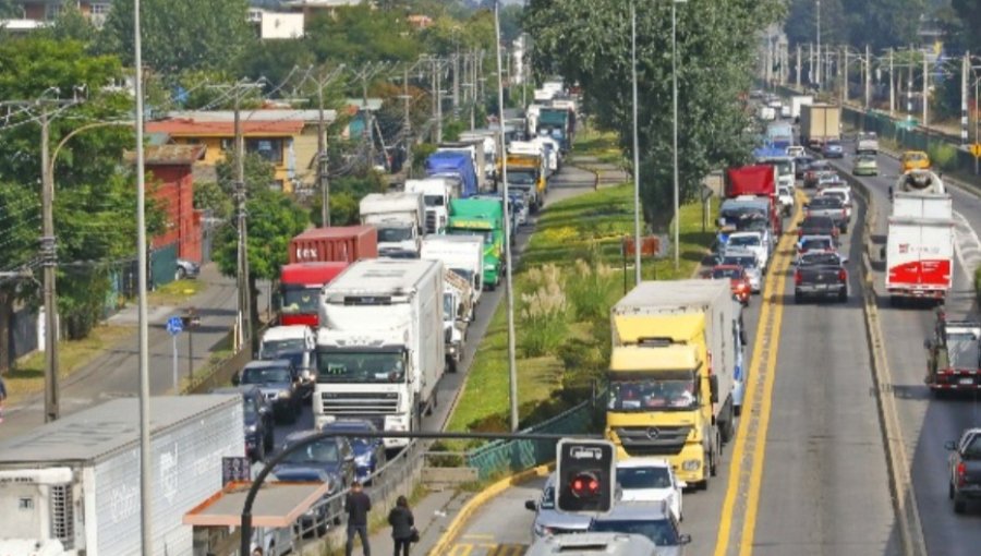 Camioneros del Biobío rechazan freno a proyectos viales y evalúan movilizaciones