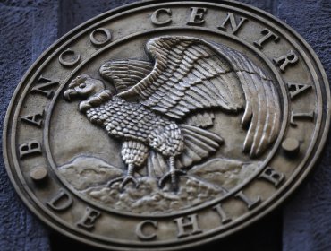 Informe del Banco Central revela que empresas enfrentan una demanda más débil y márgenes estrechos por el alza de costos