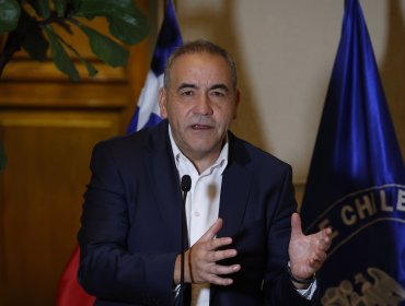 Mujer investigada junto al senador Espinoza por presunto caso de violencia intrafamiliar en Viña del Mar asegura que no fue agredida