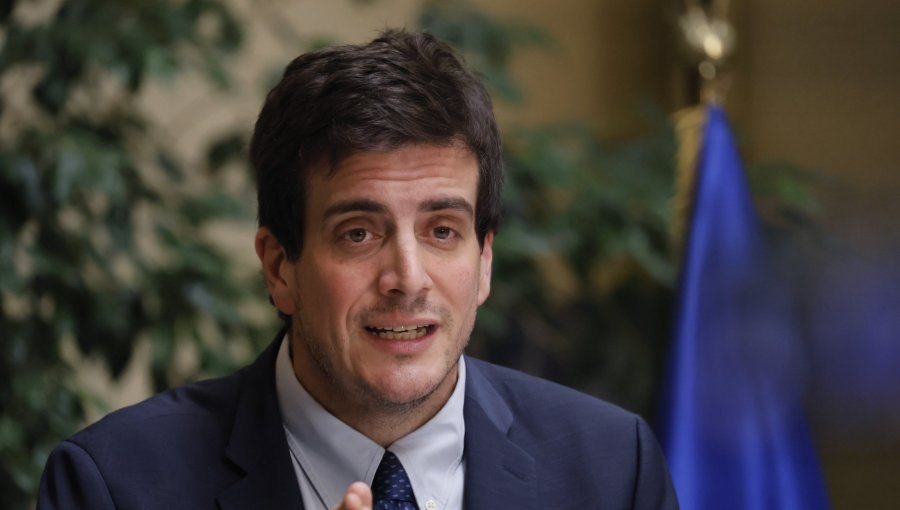 Diputado Schalper llama al oficialismo a "poner el foco" en la agenda del Gobierno y en las "prioridades de los chilenos"