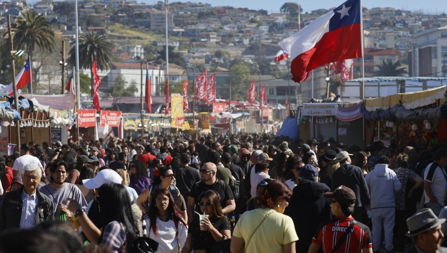 Diputada Zandra Parisi propone declarar feriado el 17 de septiembre de 2026 para extender las Fiestas Patrias