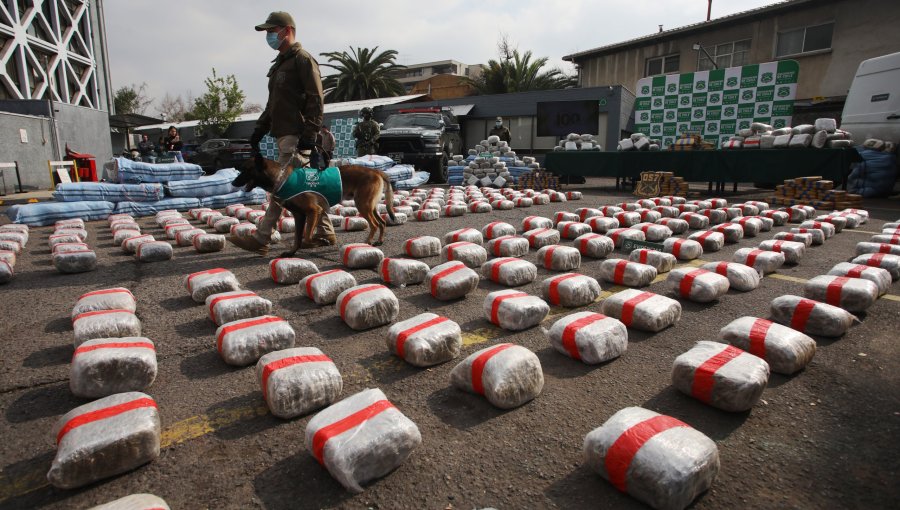 10 detenidos y 2,1 toneladas de marihuana incautadas deja operativo realizado por la Fiscalía de Antofagasta y el OS7 de Carabineros