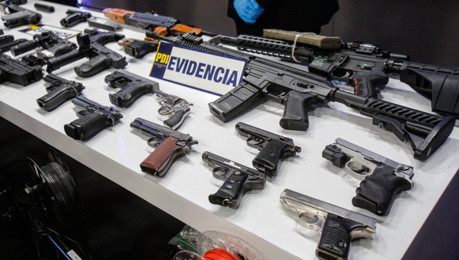 Juzgado de San Bernardo decreta prisión preventiva para 56 imputados por tráfico de armas 3D y asociación criminal