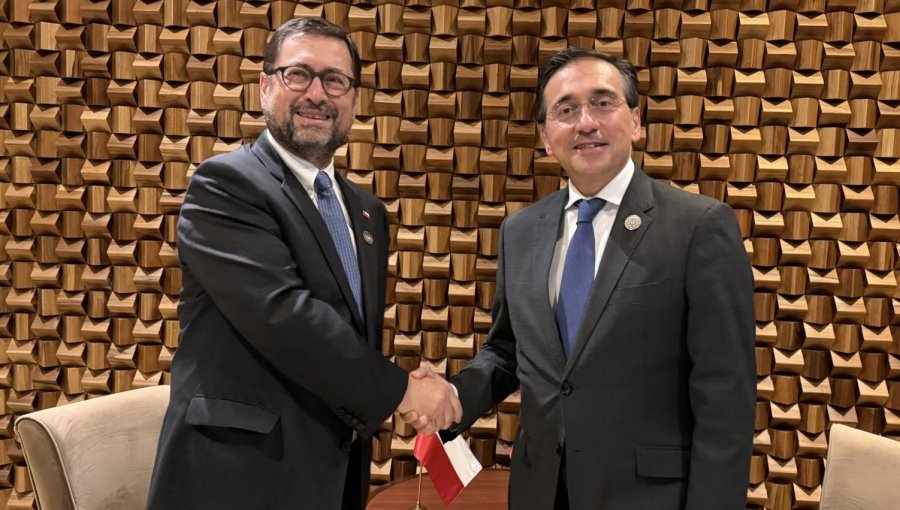 Canciller aborda con el ministro de Asuntos Exteriores de España la visita que el rey Felipe VI realizará a la Antártica en enero