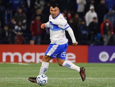 Gary Medel revela su diálogo con Garnero tras volver a jugar por Universidad Católica