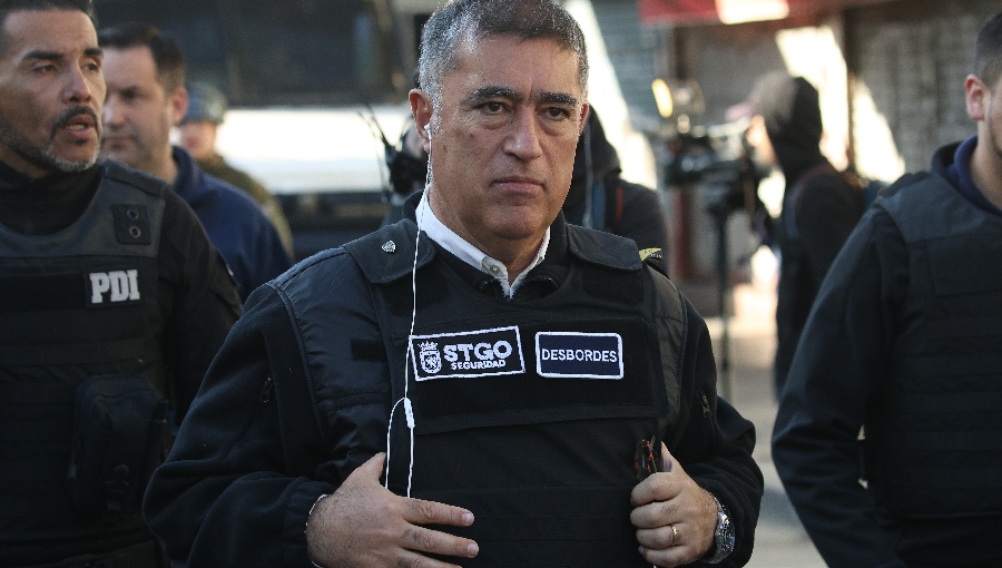 Alcalde Desbordes anuncia mil guardias municipales y nuevo Cesfam para Santiago