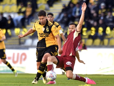 Coquimbo Unido rescata agónico empate ante La Serena en polémico clásico
