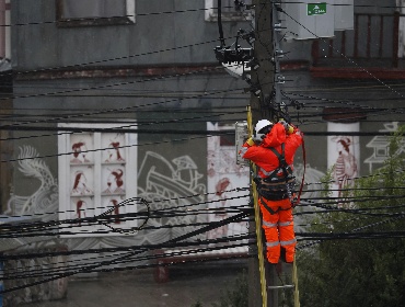Chilquinta reflejará compensaciones por cortes de luz durante el sistema frontal en boletas de septiembre