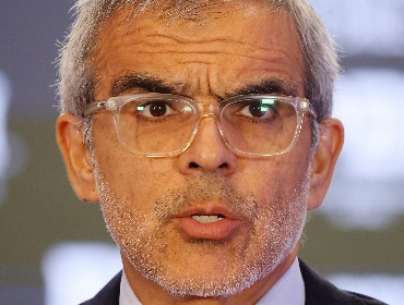 Frustran asalto a escolta del exministro Luis Cordero en Vitacura: cinco sujetos fueron detenidos