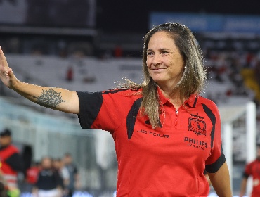 Entrenadora de Colo Colo denuncia falta de agua caliente tras ganar el Superclásico femenino