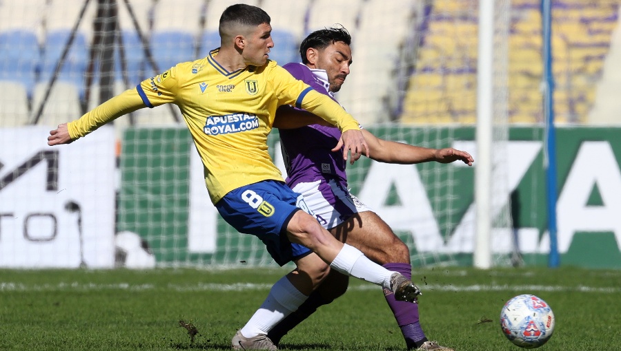 Deportes Concepción vence a Universidad de Concepción con gol y expulsión de Larrivey