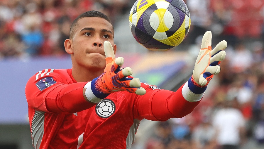 Problemas de último minuto frenan la llegada de Jordan García a Universidad de Chile