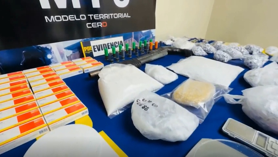 PDI detiene a 21 personas e incauta $43 millones en drogas en Puente Alto