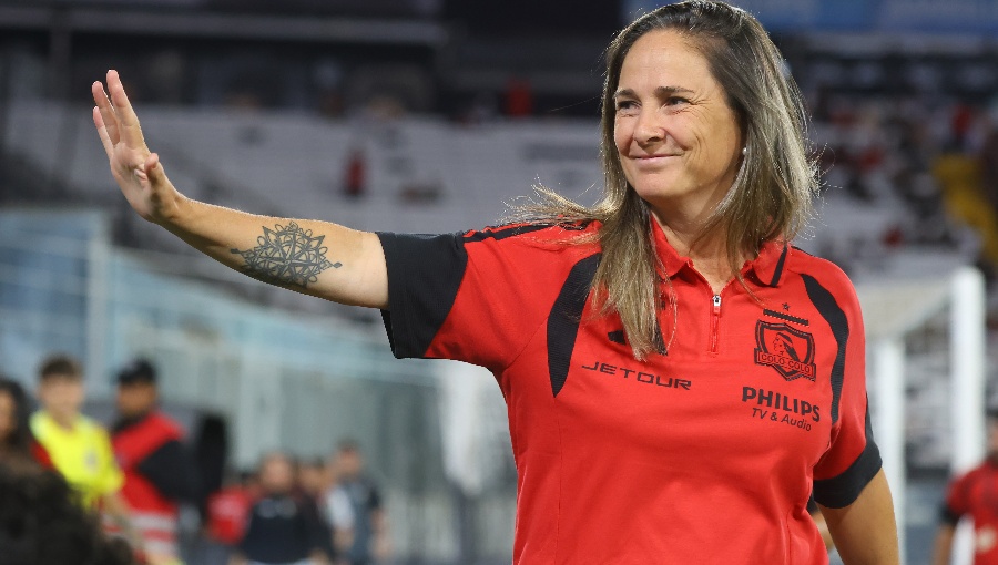 Entrenadora de Colo Colo denuncia falta de agua caliente tras ganar el Superclásico femenino