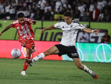 El líder Colo Colo visita al colista Unión La Calera por la Liga de Primera