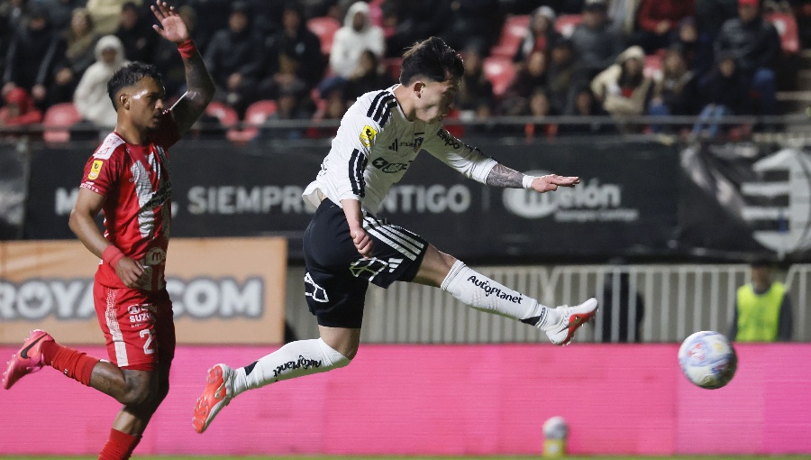 Colo Colo vence 2-1 a Unión La Calera y mantiene el liderato de la Liga de Primera