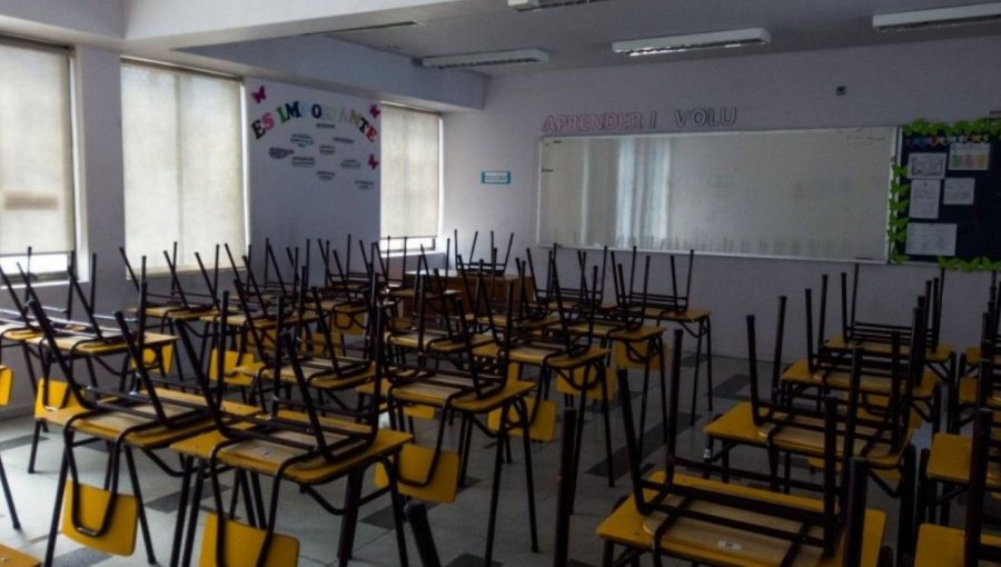 Por "dificultades" generadas por el sistema frontal: Suspenden las clases para este martes y miércoles en la región de Atacama