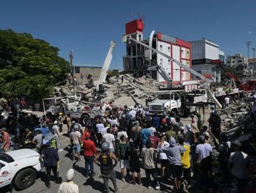 Se intensifican las labores de rescate tras el terremoto que deja al menos 132 muertos y más de 500 heridos en Colombia