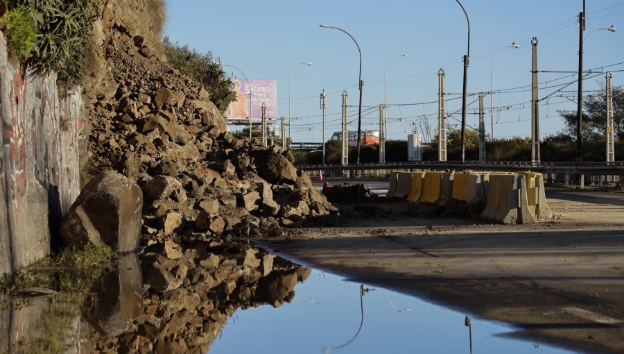 Editorial: La "burocracia" del Sernageomin y el cierre de avenida España que ocasiona caos en Valparaíso y Viña del Mar