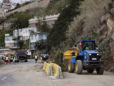 Este miércoles se habilitará una pista de la Av. España en dirección a Viña del Mar para transporte público y camiones