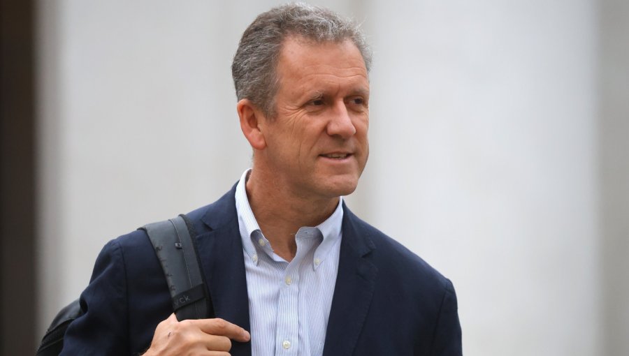 Estados Unidos restituye visa al exministro Juan Carlos Muñoz tras polémica por cable chino