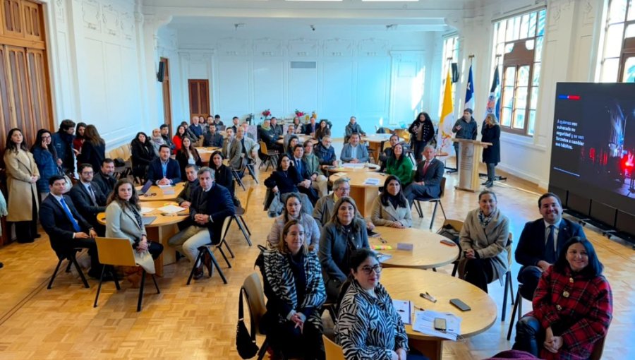 Activan diálogos para modernizar el Estado en la región de Valparaíso: privados ponen la “permisología” en el centro del debate