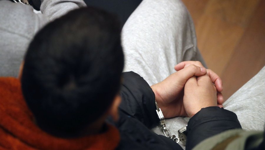 Condenan a presidio perpetuo calificado a autor de 66 delitos de carácter sexual: contactaba a sus víctimas a través de Facebook