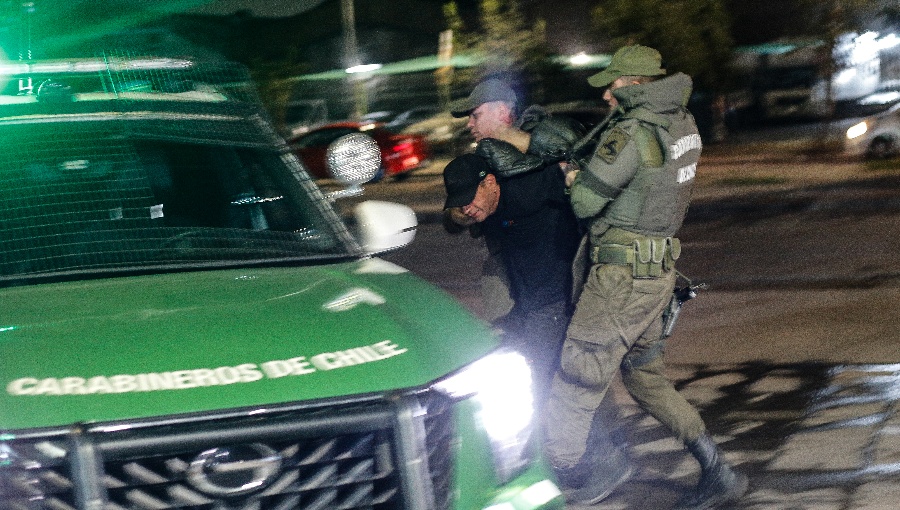 Operativo preventivo de Carabineros en El Bosque y San Ramón deja 15 detenidos