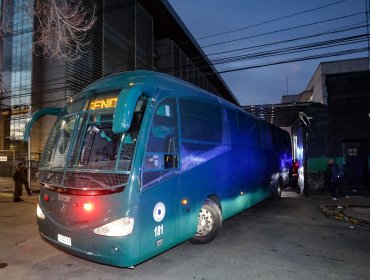 Cerca de un centenar de reos de alta peligrosidad son trasladados en megaoperativo desde Santiago a cárcel La Laguna de Talca