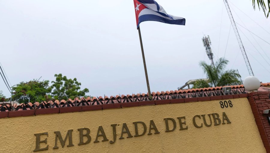 Gobierno de República Dominicana ordenó la expulsión de nueve diplomáticos cubanos y sus familiares