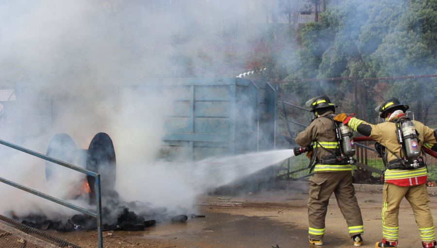 Complejo Penitenciario de Valparaíso realiza simulacro de incendio forestal ante riesgo de emergencias